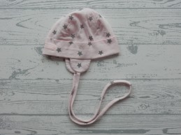 Bellybutton babymutsje lichtroze grijs sterren 1 maat