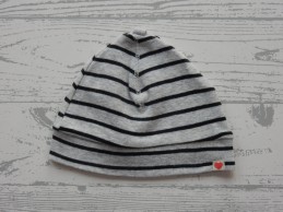 H&M babymutsje tricot grijs zwart gestreept maat 50-56