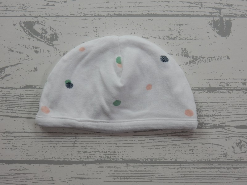 Prenatal babymutsje wit roze groen dots reversibel maat 50-56
