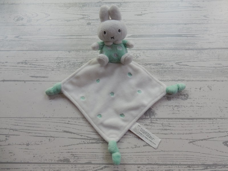 Nijntje knuffeldoek velours wit mint groen bloemetjes klein