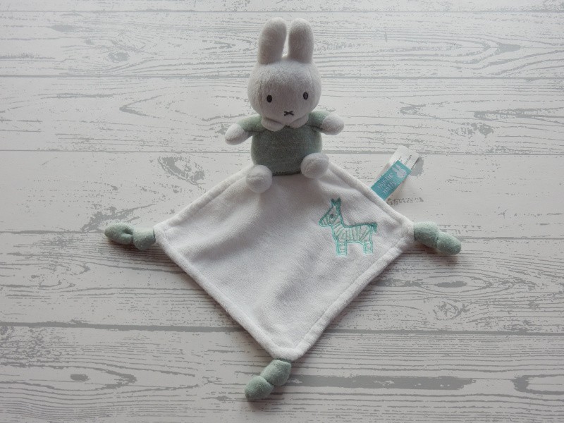 Nijntje knuffeldoekje velours wit groen safari klein