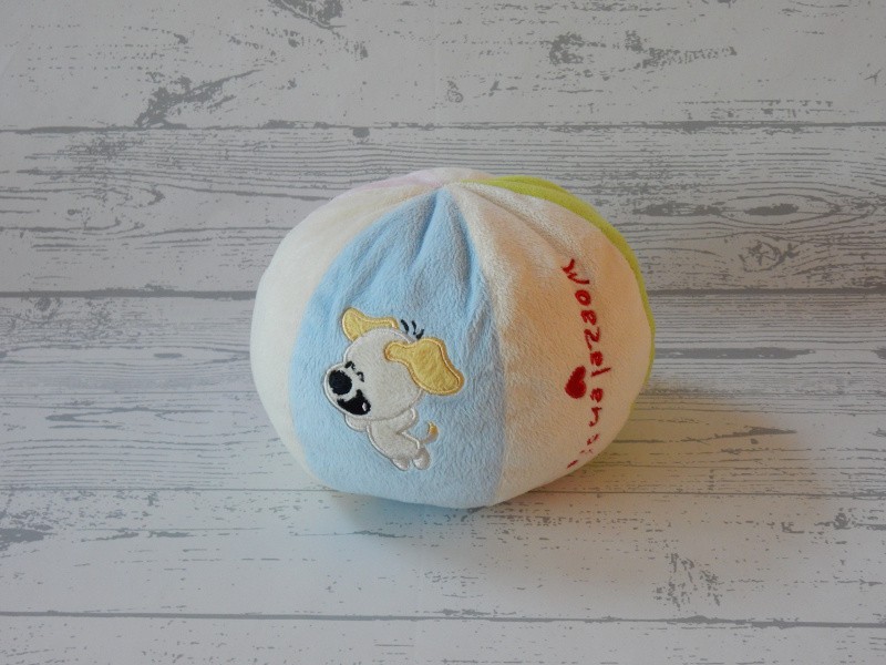 Woezel en Pip bal rammelaar velours blauw roze groen