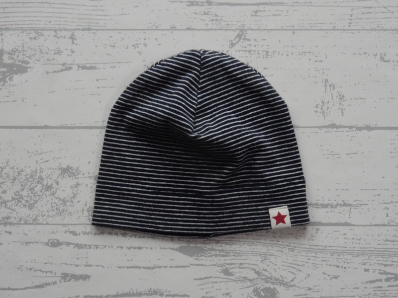 H&M newborn babymutsje donkerblauw wit gestreept maat 50-56