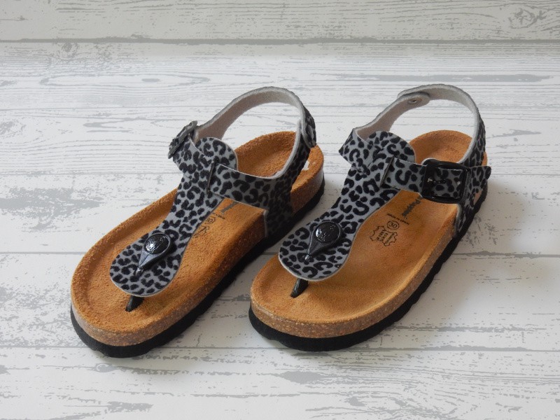 verzameling Bevestigen aan slinger Hush Puppies kinder sandalen grijs zwart luipaardprint