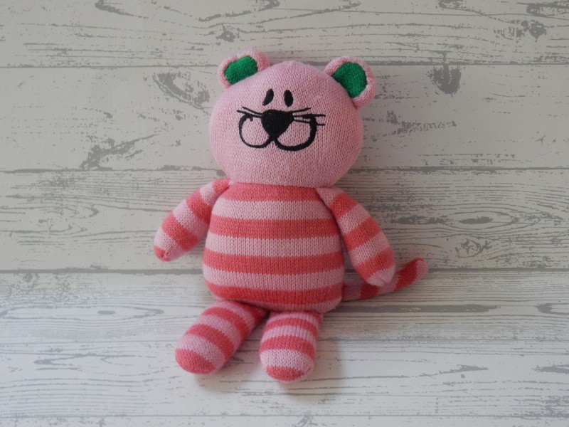 Flying Tiger knuffel gebreid katoen lichtroze roze gestreept poes kat