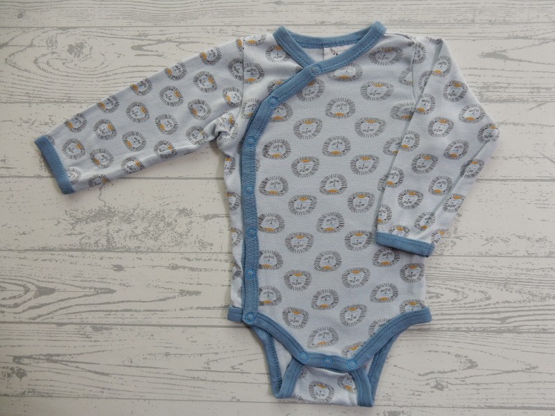 Poco Piano romper lange mouw lichtblauw geel zwart leeuw maat 62-68