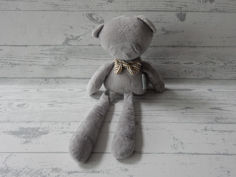 Mamamiya & Papas knuffel velours grijs strikje beer