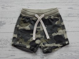 Hema baby sweatshort groen legergoen maat 56