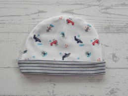 Hema newborn mutsje wit blauw vliegtuig helikopter robot maat 50-56