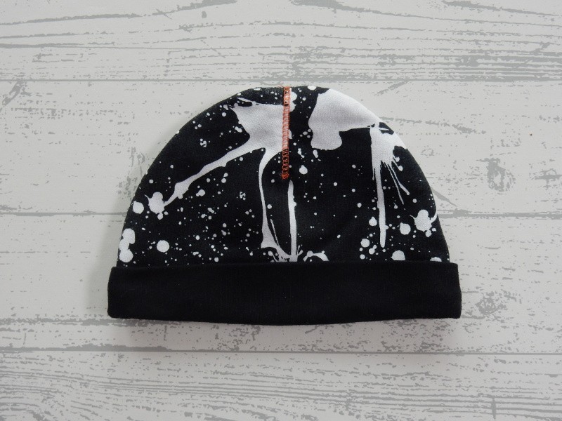Babymutsje zwart wit 1 maat