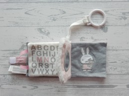 Nijntje activiteitenboek buggyboekje ribstof teddy roze letters