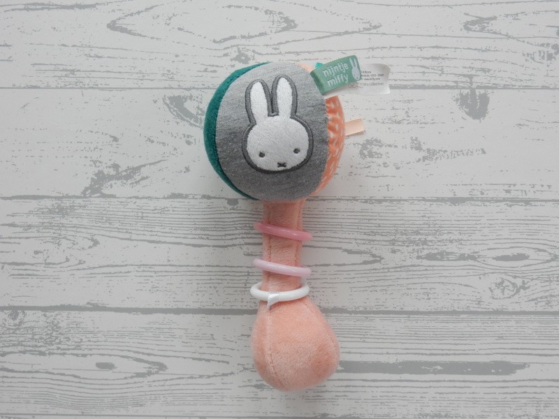 Nijntje balrammelaar velours roze lichtgroen groen ringen leeuw