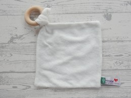 Prenatal knuffeldoekje badstof wit tricot lichtgroen houten ring