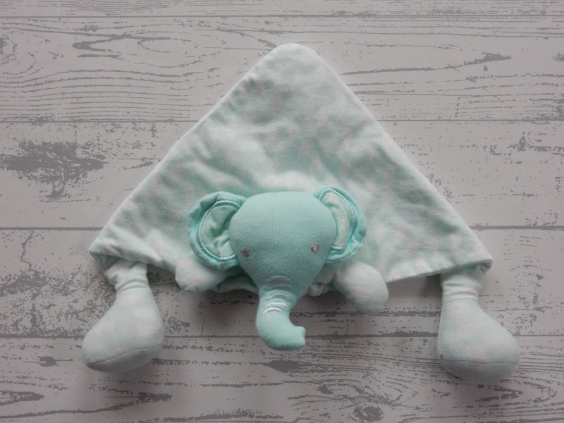 Primark Baby knuffeldoek driehoek tricot mint groen Olifant