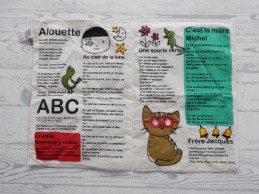 Qukel Speelmaat knisperkrant stoffenboek knisper krant frans