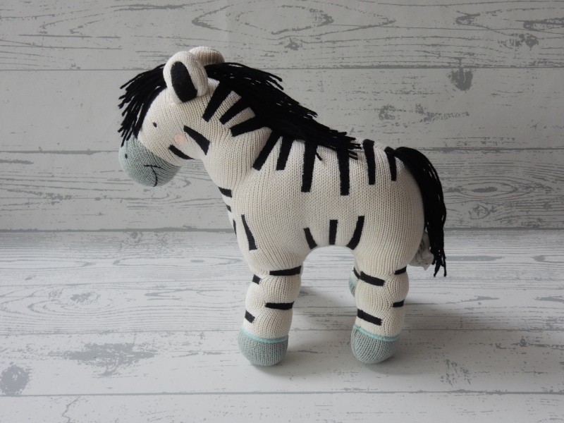 Beste Years Ltd knuffel gebreid katoen wit zwart zebra