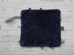 Snoozebaby knuffeldoek labeldoek velours donkerblauw grijs print