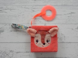 Lilliputiens kijk en speelboek velours roze hertje Stella