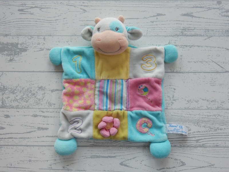 Tiamo knuffeldoek velours blauw cijfers bloem Koe