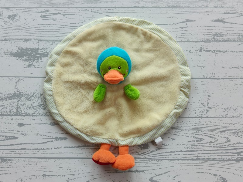 Minimi Minitoys SA knuffeldoek velours geel lime groen rond eend