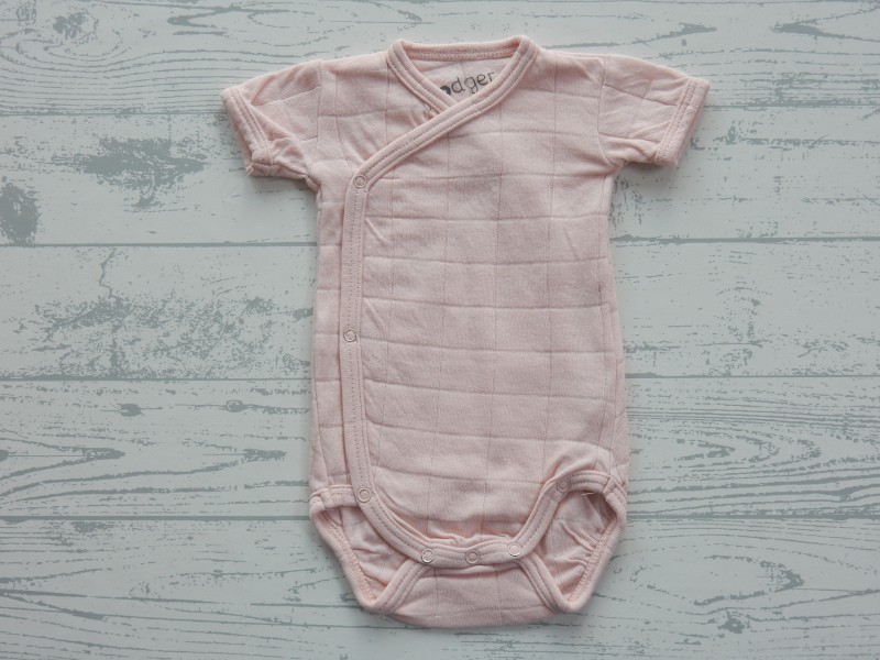Lodger romper korte mouw overslag solid roze maat 56