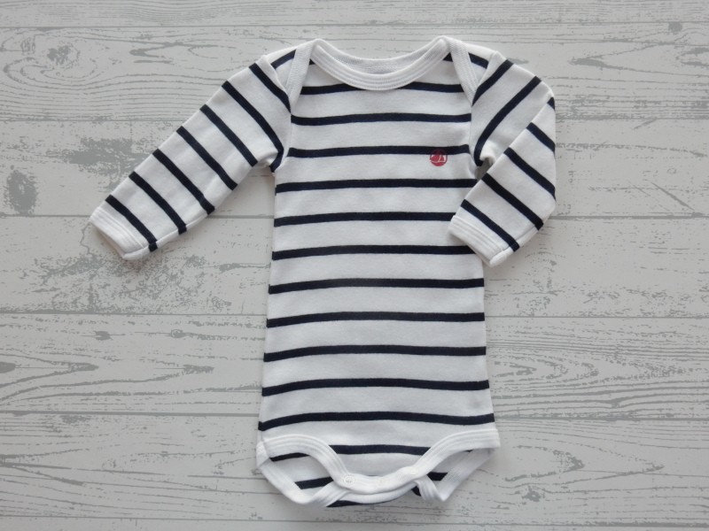 Petit Bateau romper lange mouw wit donkerblauw gestreept maat 56-62