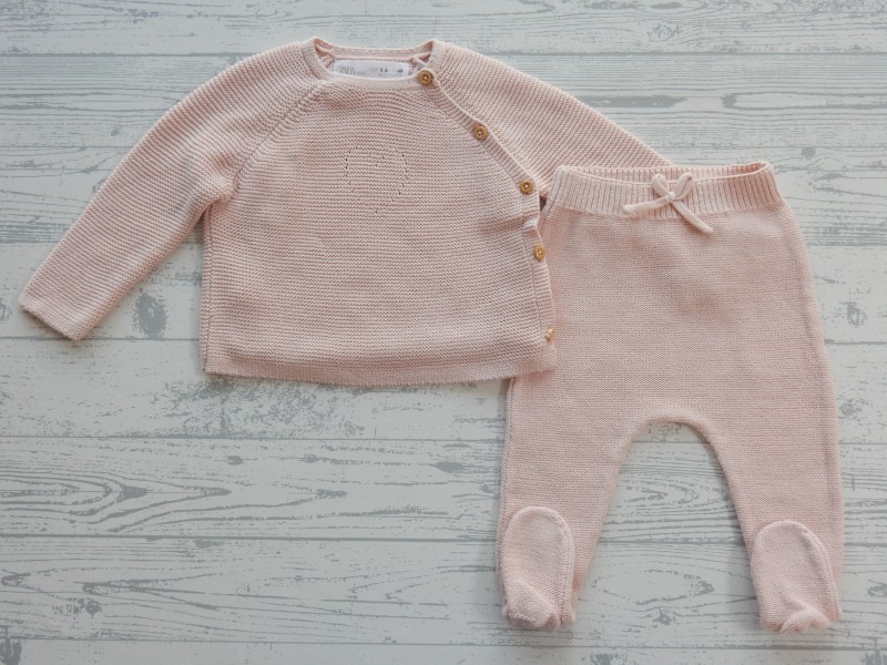 Zara mini set gebreid vest broek licht zalmroze maat 68