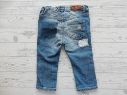 H&M jeans spijkerbroek blauw stof patches maat 74
