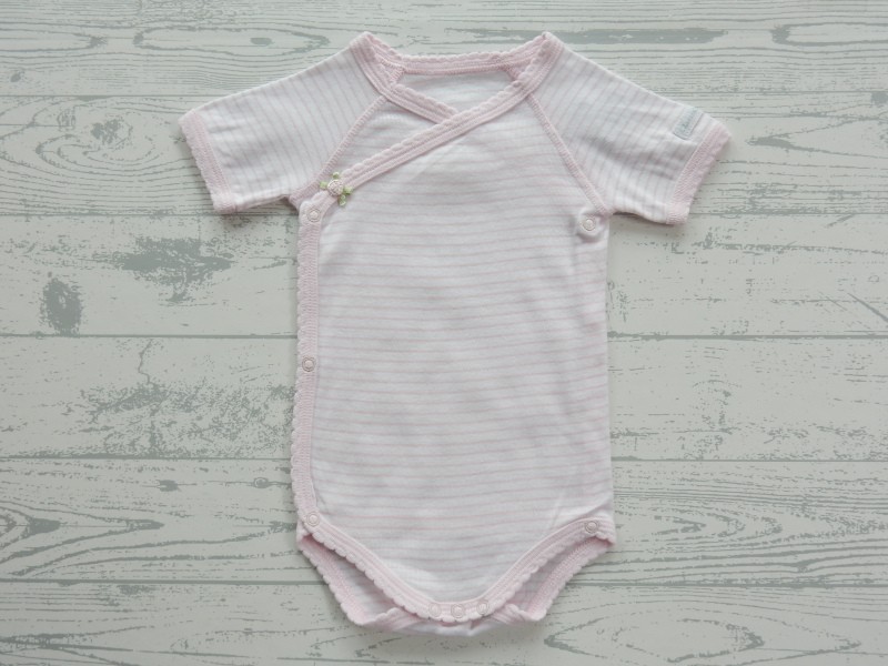 Claesen's romper overslag korte mouw wit lichtroze gestreept maat 62