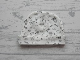 Hema newborn mutsje off white wit zwart dessin doodles 1 maat