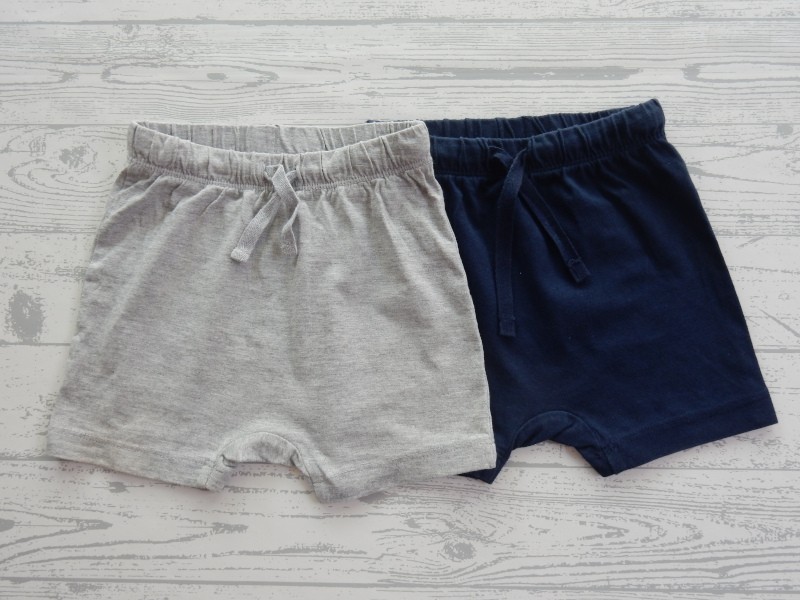 H&M set 2 tricot shorts lichtgrijs donkerblauw maat 74