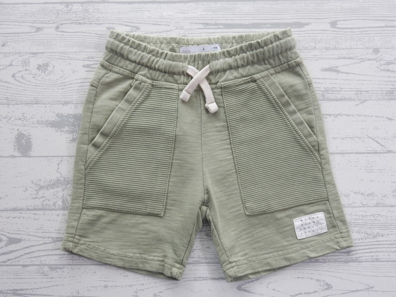 Zara kids sweatstof short lichtgroen maat 116
