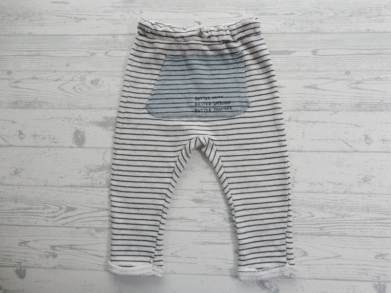 Zara baby broek badstof off-white blauw buidelzak maat 92