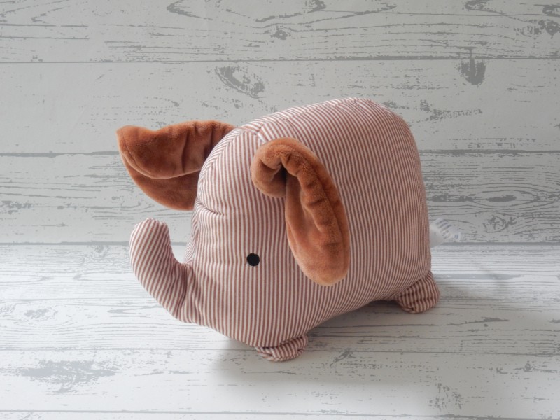 Zeeman knuffel velours bruin gestreept olifant