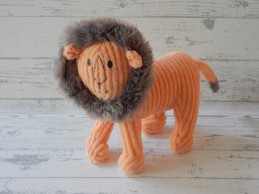 Hema knuffel velours oranje ribstof bruin manen Leeuw