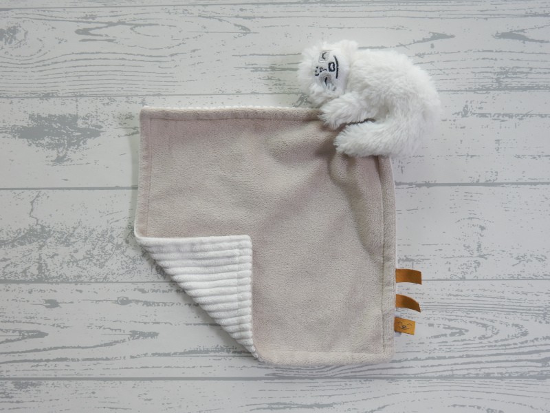 Prenatal knuffeldoek velours grijs wit ribstof luiaard