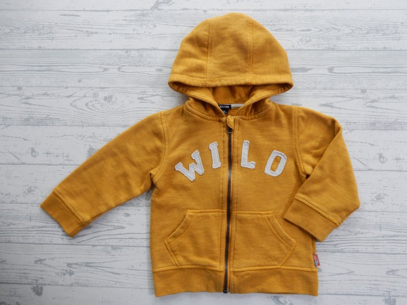 Kiabi sweatvest hoodie oker geel wit Wild maat 86-92