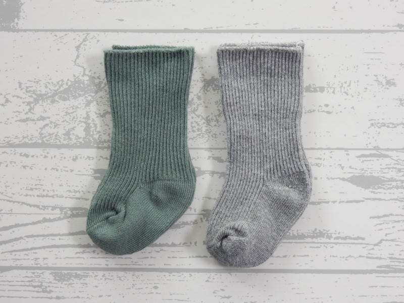 Set 2 paar babysokken omslag rib groen grijs maat 0-3 maanden