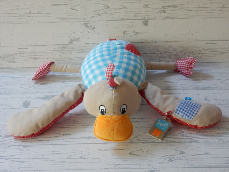 Lief! Lifestyle knuffel katoen bruin rood blauw geruit liggend eend