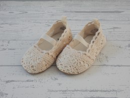 H&M ballerina's roomwit kant maat 18-19