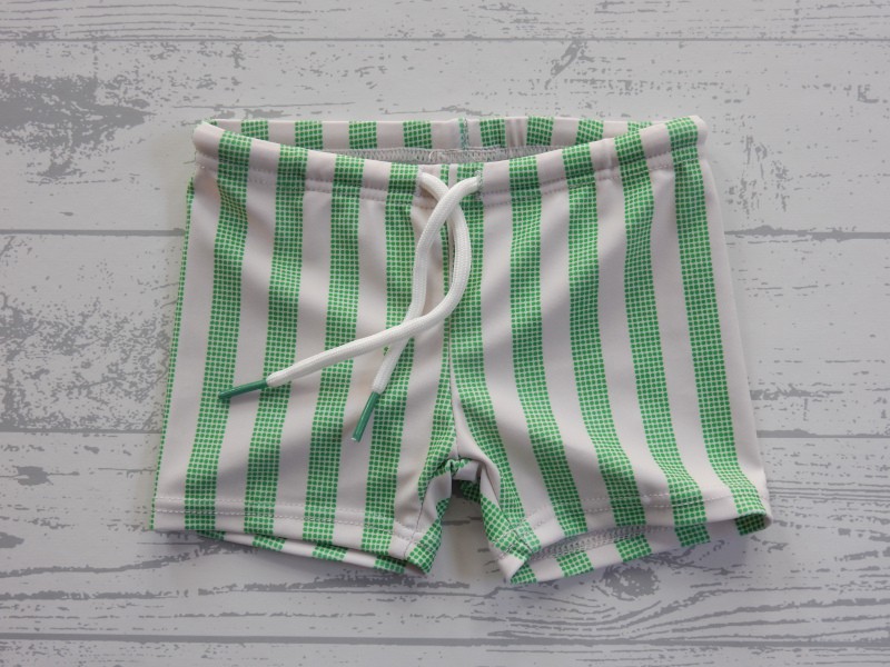 Hema baby zwembroek wit groen streep stipjes maat 62-68
