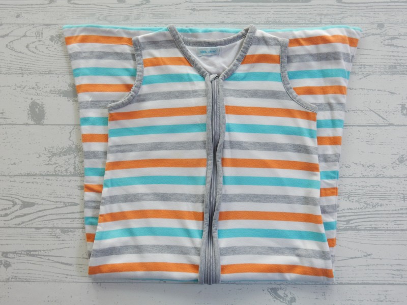 Hema babyslaapzak tricot wit blauw oranje gestreept maat 68-80