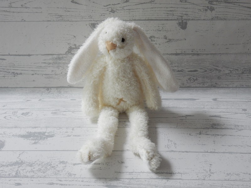 Happy Horse knuffel velourse fluffy ivoor beige konijn