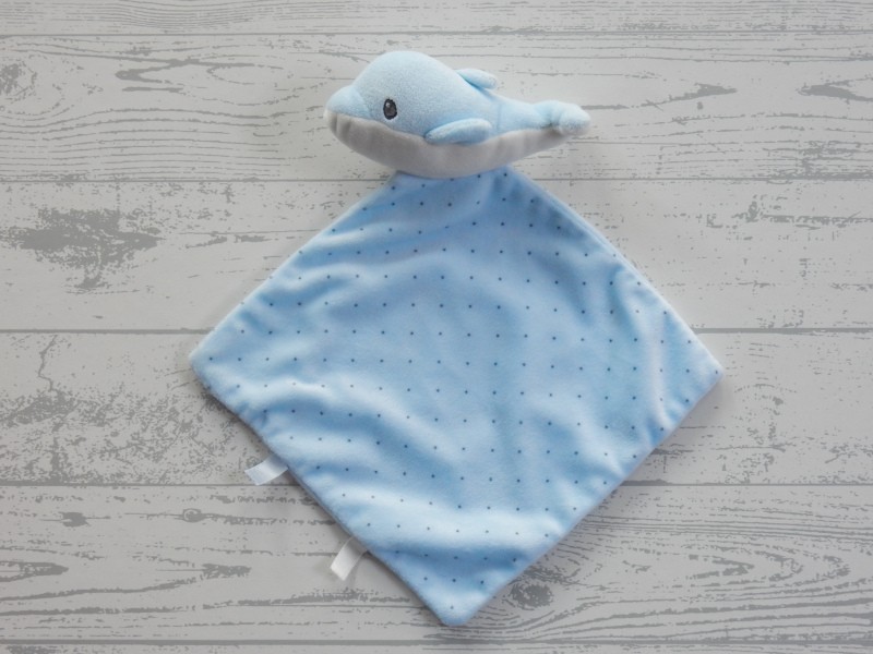 Nicotoy knuffeldoek velours lichtblauw wit stipjes Dolfijn