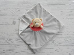 Primark Disney knuffeldoek velours grijs geel rood print Winnie the Pooh