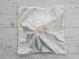 Primark Disney knuffeldoek velours grijs geel rood print Winnie the Pooh