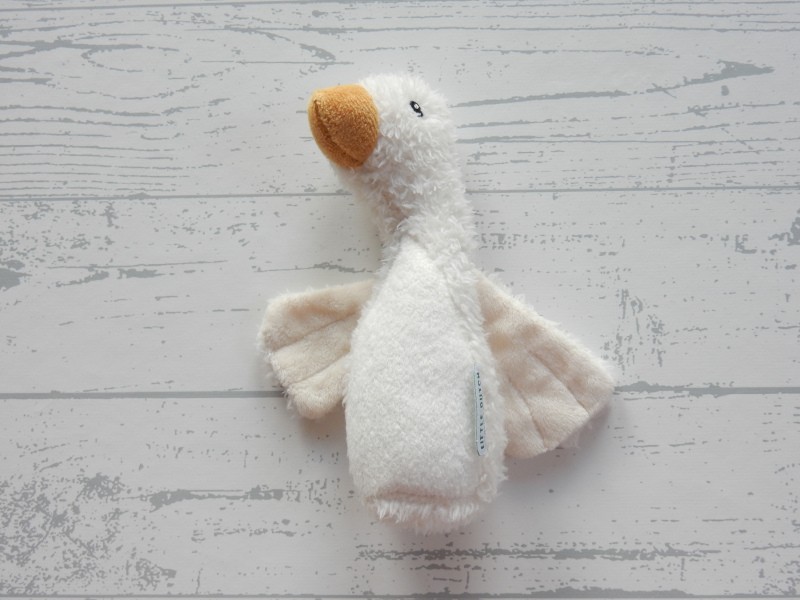 Little Dutch Tiamo knijpspeeltje velours wit geel Little Goose