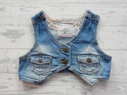 H&M spijkergilet blauw bloemetjes maat 80