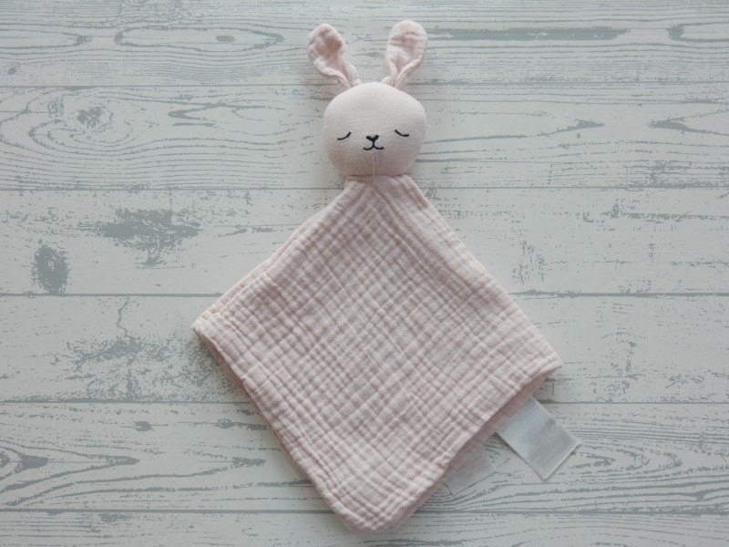 H&M Home knuffeldoek mousseline katoen lichtroze konijn