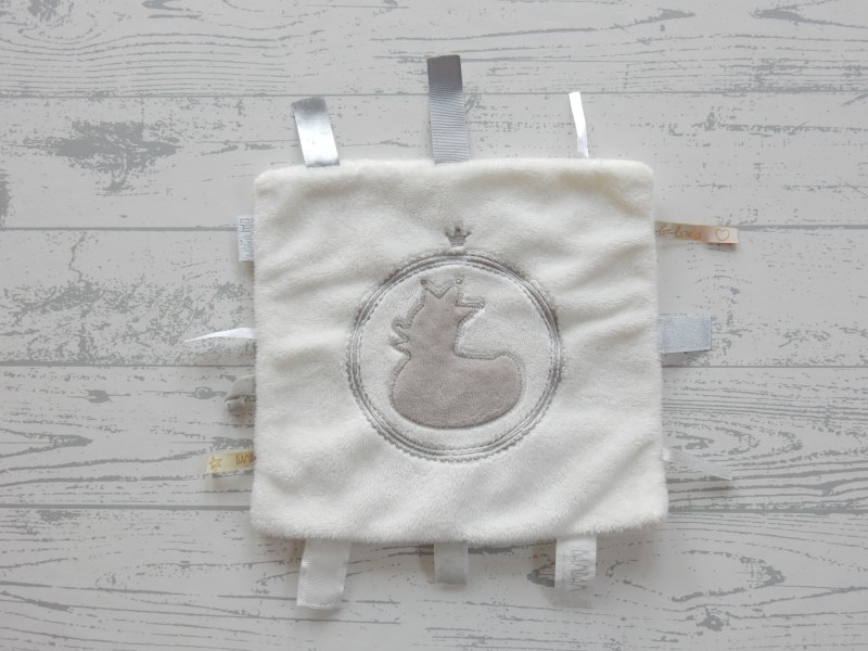 BamBam knuffeldoek labeldoek wit grijs eend duck white